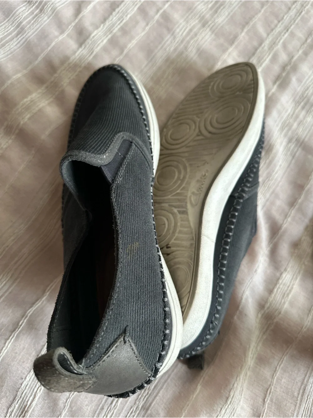 CLARKS Kessell Slip Dark Grey Corduroy Moc Toe Slip On Sneakers Men's | 12
